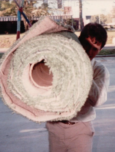 lee with carpet roll 